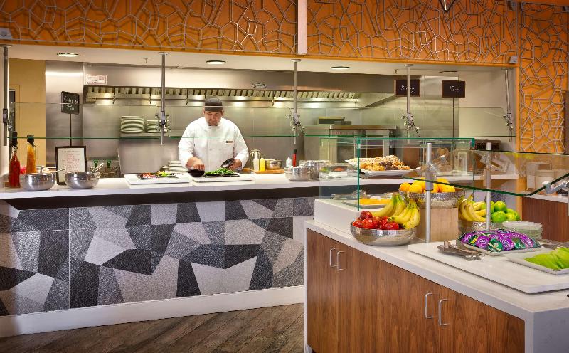 هتل Embassy Suites By Hilton Tucson Paloma Village