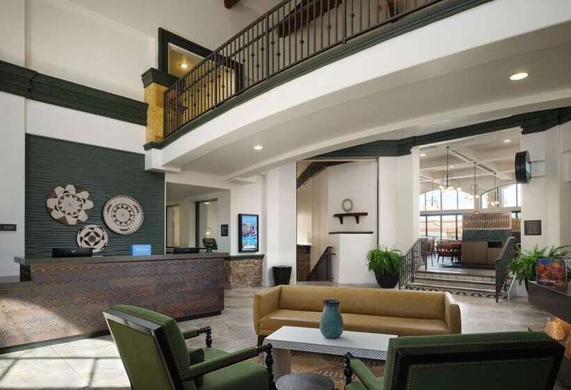هتل Embassy Suites By Hilton Tucson Paloma Village