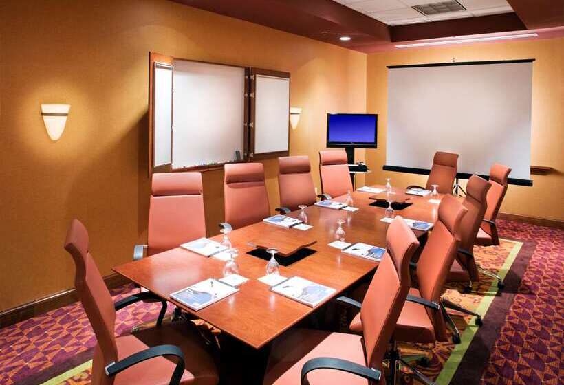 فندق Embassy Suites By Hilton E Peoria Riverfront Conf Center