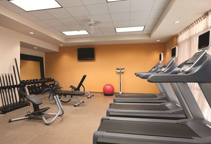 فندق Embassy Suites By Hilton E Peoria Riverfront Conf Center