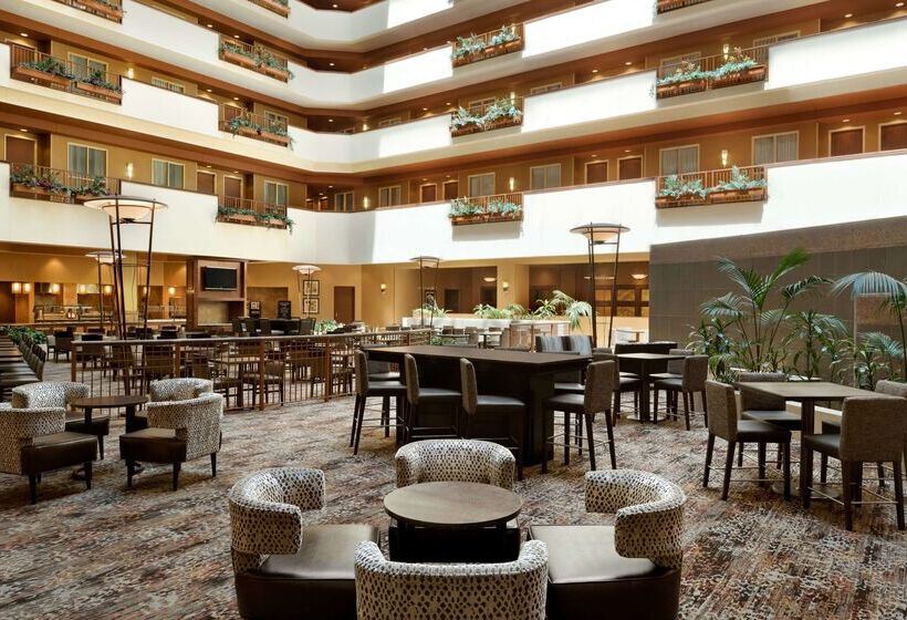 فندق Embassy Suites By Hilton E Peoria Riverfront Conf Center