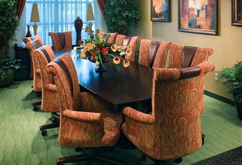 فندق Embassy Suites By Hilton E Peoria Riverfront Conf Center