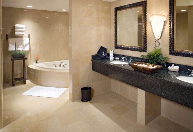 فندق Embassy Suites By Hilton E Peoria Riverfront Conf Center