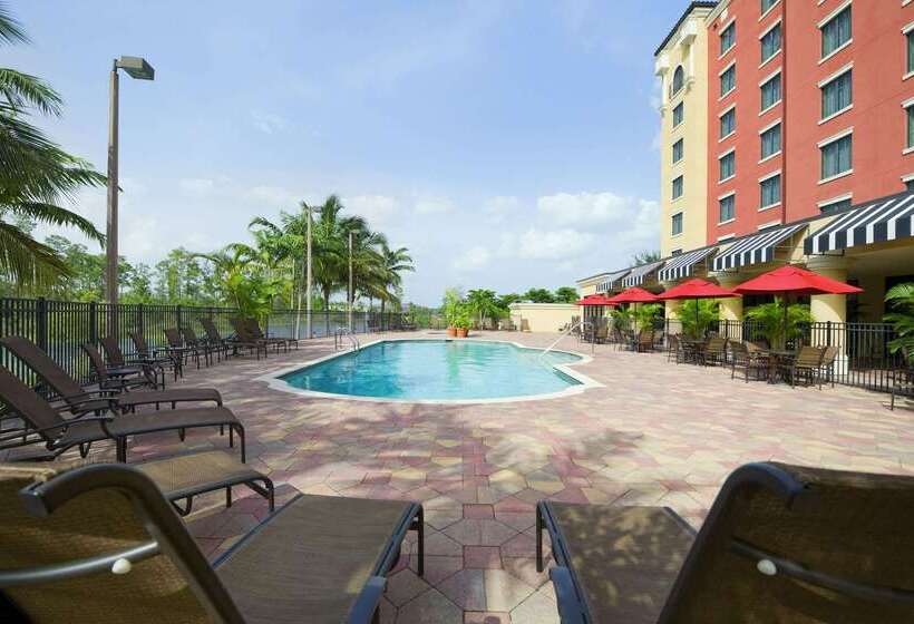 فندق Embassy Suites By Hilton Fort Myers Estero