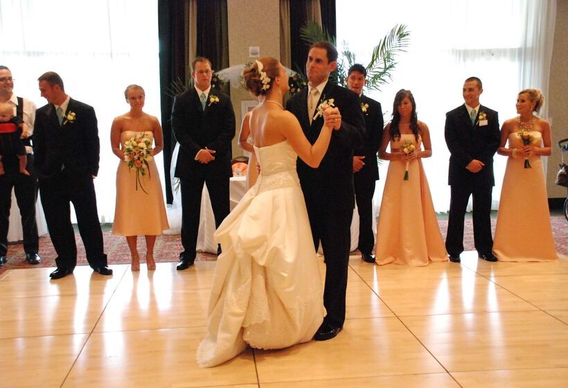 فندق Embassy Suites By Hilton Fort Myers Estero