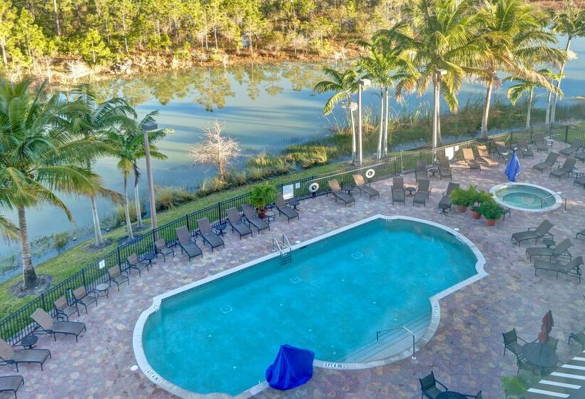 فندق Embassy Suites By Hilton Fort Myers Estero