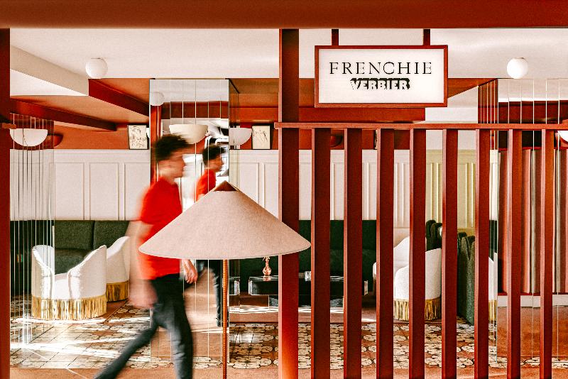 فندق Experimental Chalet