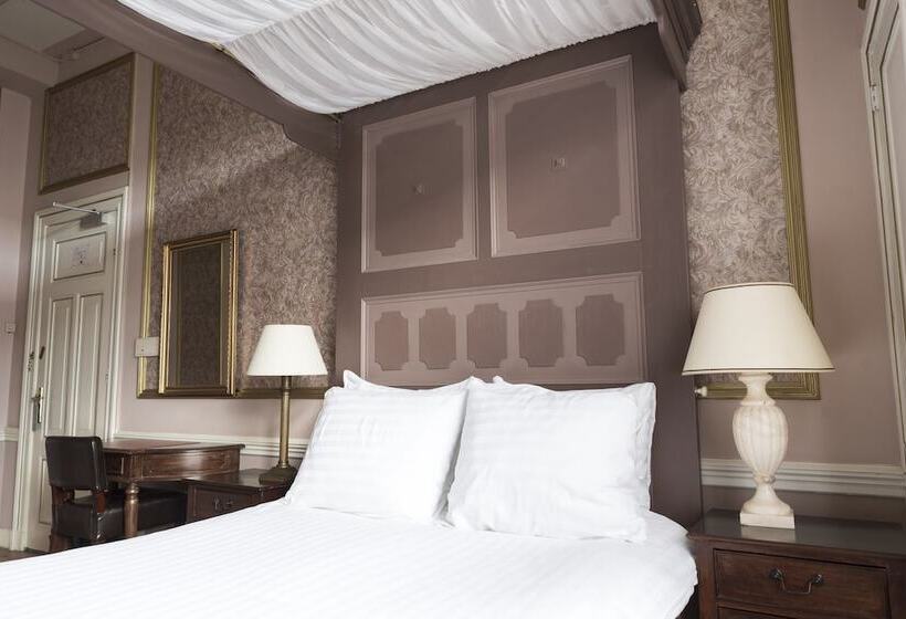 هتل Fidder Patrick S Whisky Bar