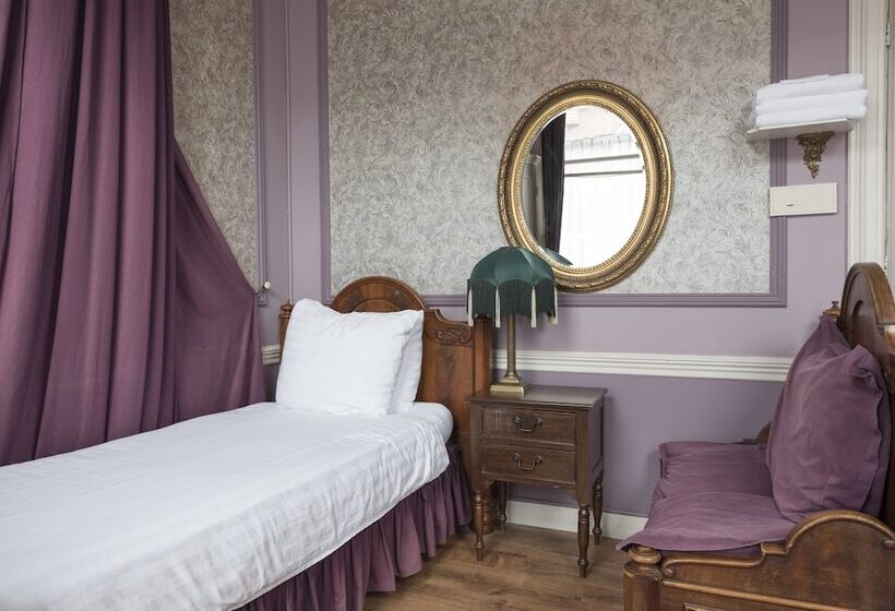 هتل Fidder Patrick S Whisky Bar