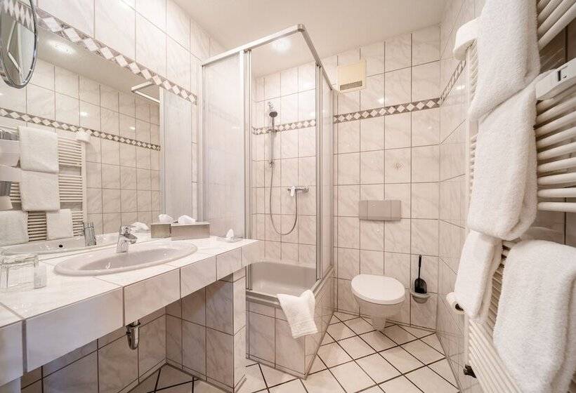 هتل Frechener Hof