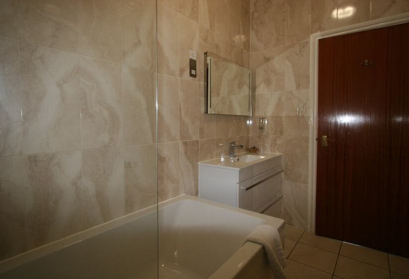 Отель Grange Moor