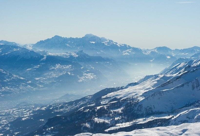 Guarda Golf Hotel & Residences