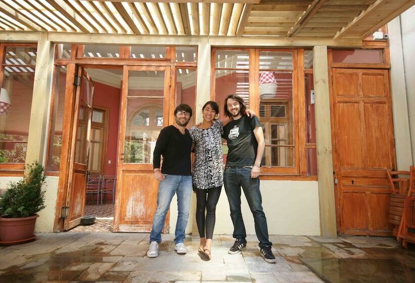 酒店 Happy House Hostel