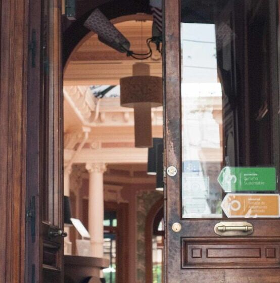 酒店 Happy House Hostel