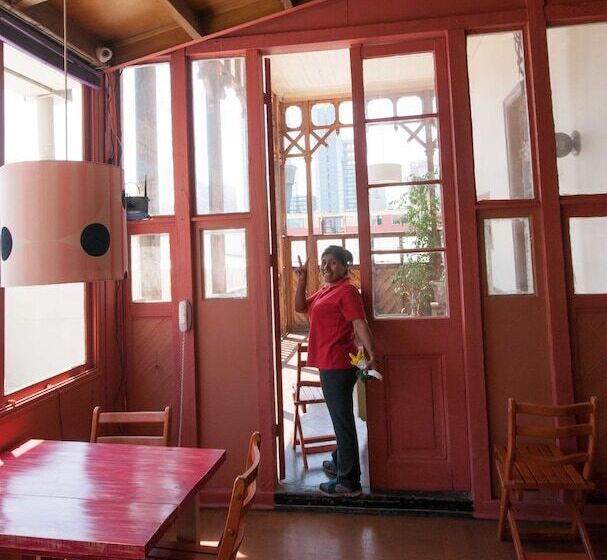 酒店 Happy House Hostel