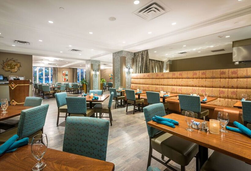 هتل Hilton Baton Rouge Capitol Center