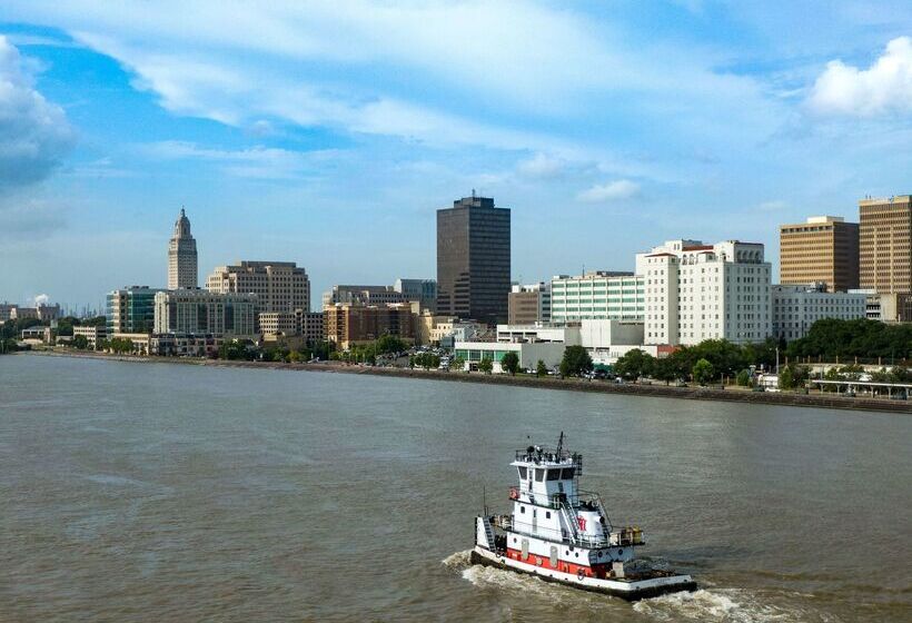 هتل Hilton Baton Rouge Capitol Center