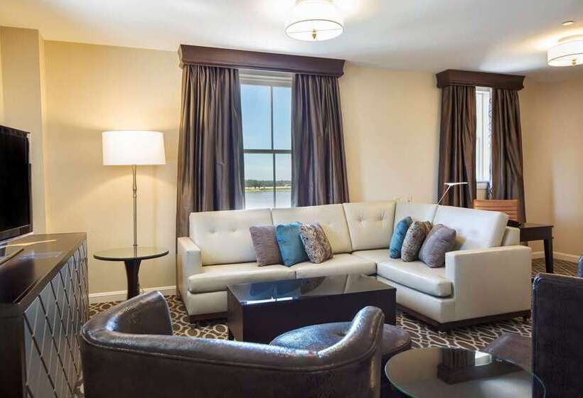 هتل Hilton Baton Rouge Capitol Center