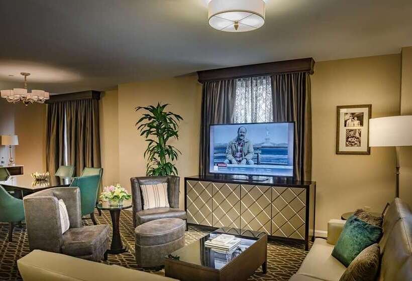 هتل Hilton Baton Rouge Capitol Center