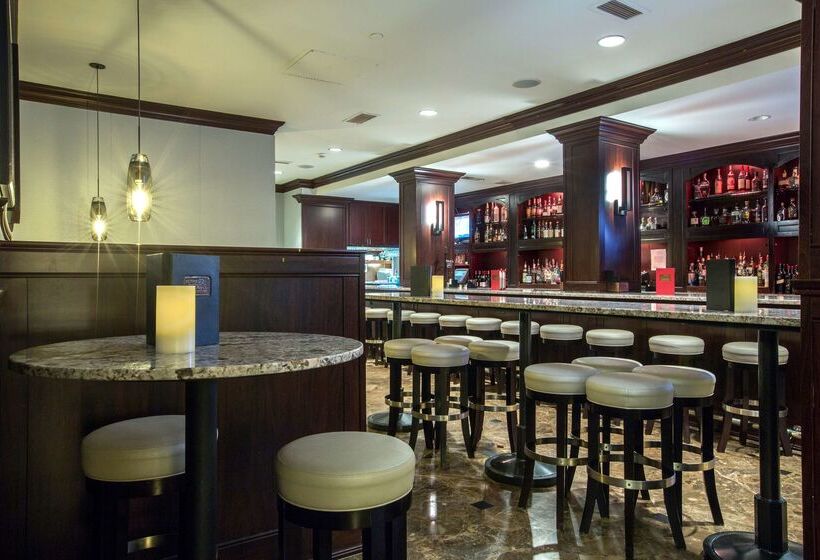 בית מלון כפרי Hilton Columbia Center