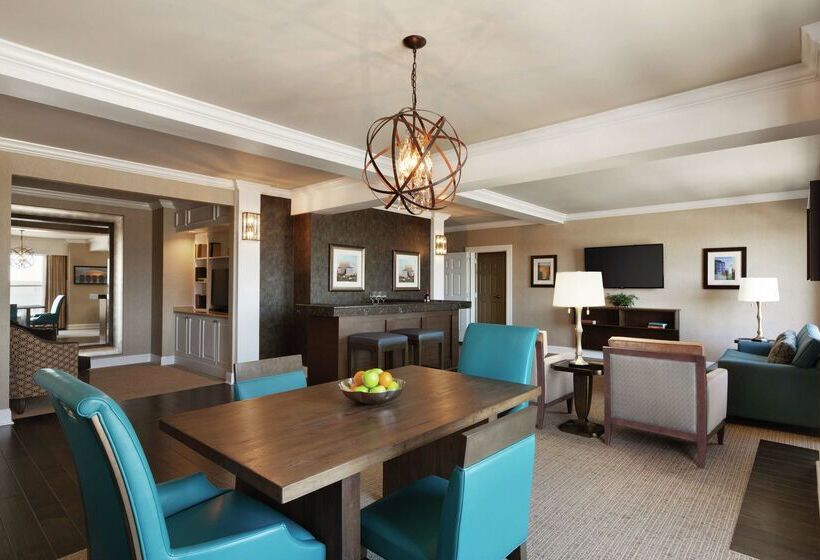 هتل Hilton Columbia Center