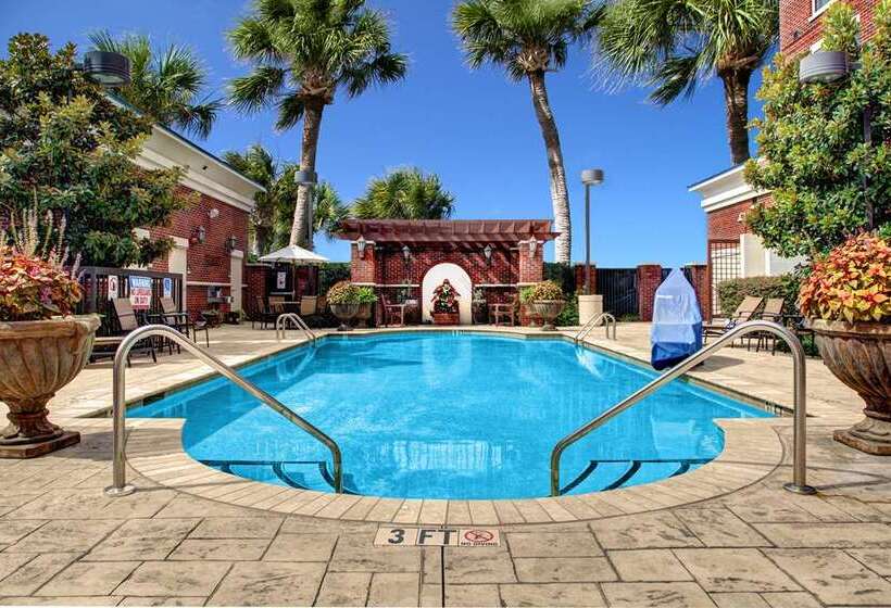 בית מלון כפרי Hilton Columbia Center