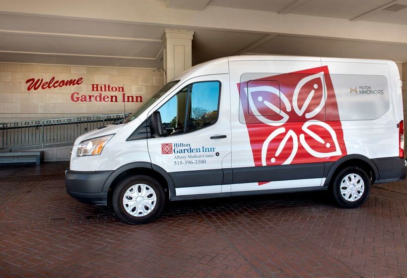 בית מלון כפרי Hilton Garden Inn Albany Medical Center