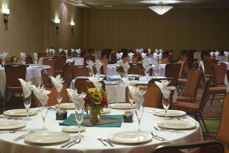 هتل Hilton Garden Inn Albuquerque Uptown