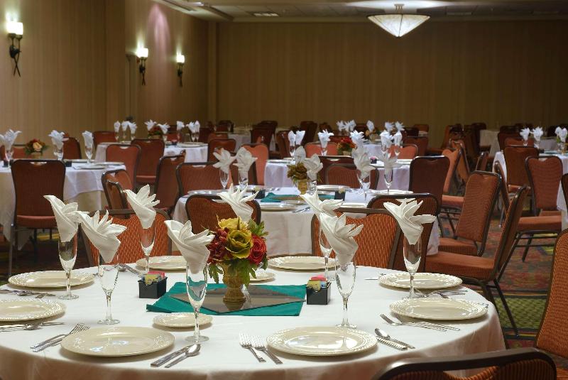 هتل Hilton Garden Inn Albuquerque Uptown