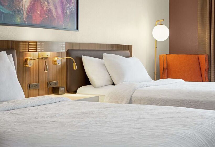 בית מלון כפרי Hilton Garden Inn Allentown Bethlehem Airport