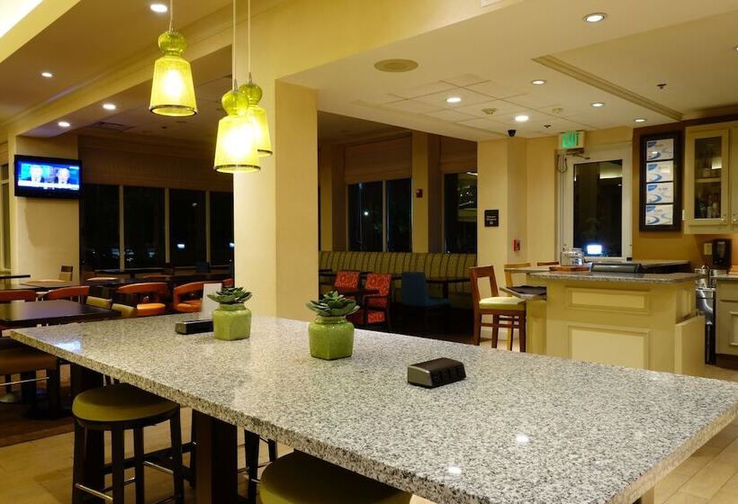 فندق Hilton Garden Inn Atlanta East/stonecrest