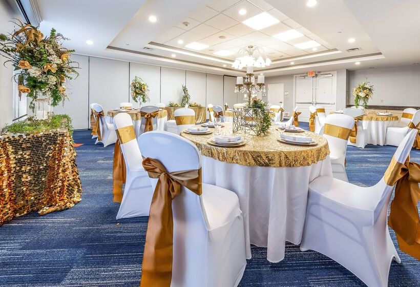 בית מלון כפרי Hilton Garden Inn Beaumont, Tx