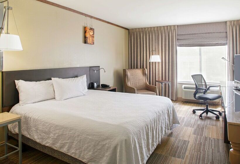 هتل Hilton Garden Inn Bentonville Rogers