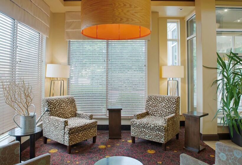 هتل Hilton Garden Inn Bentonville Rogers