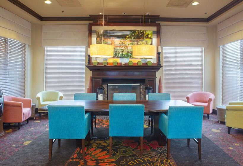 هتل Hilton Garden Inn Bentonville Rogers