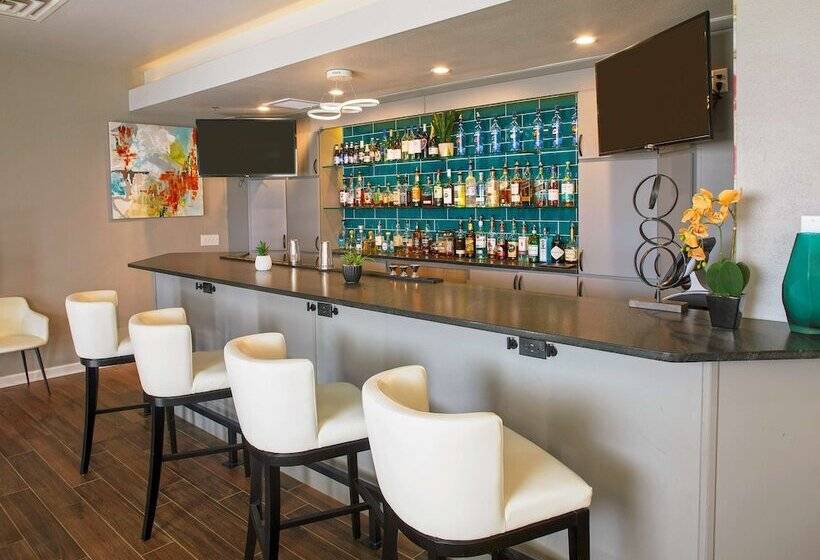 هتل Hilton Garden Inn Bentonville Rogers