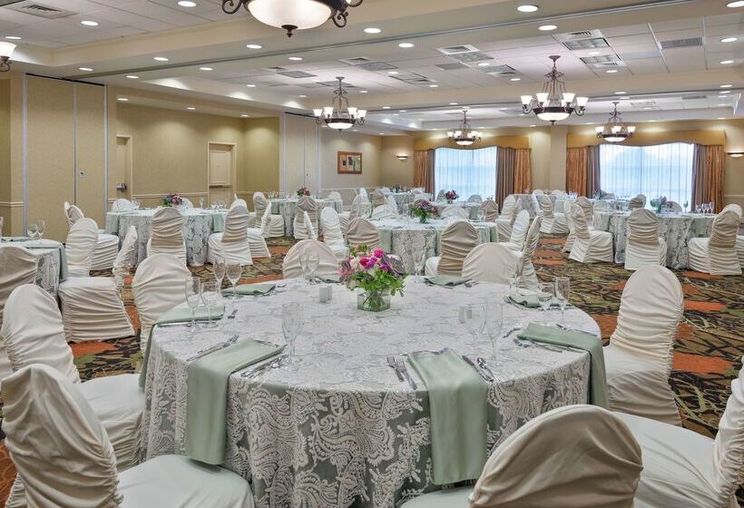 Отель Hilton Garden Inn Buffalo Airport