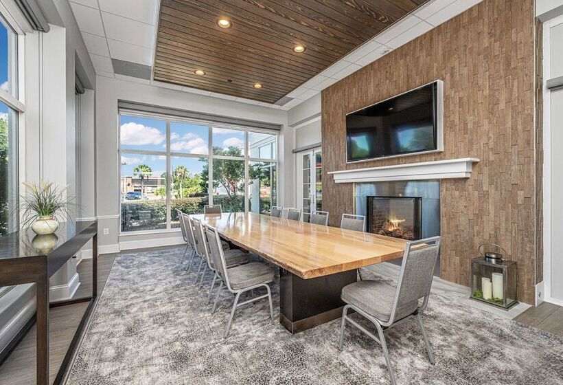 בית מלון כפרי Hilton Garden Inn Charleston Airport