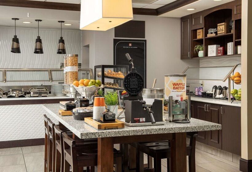 Отель Hilton Garden Inn Charlotte/mooresville