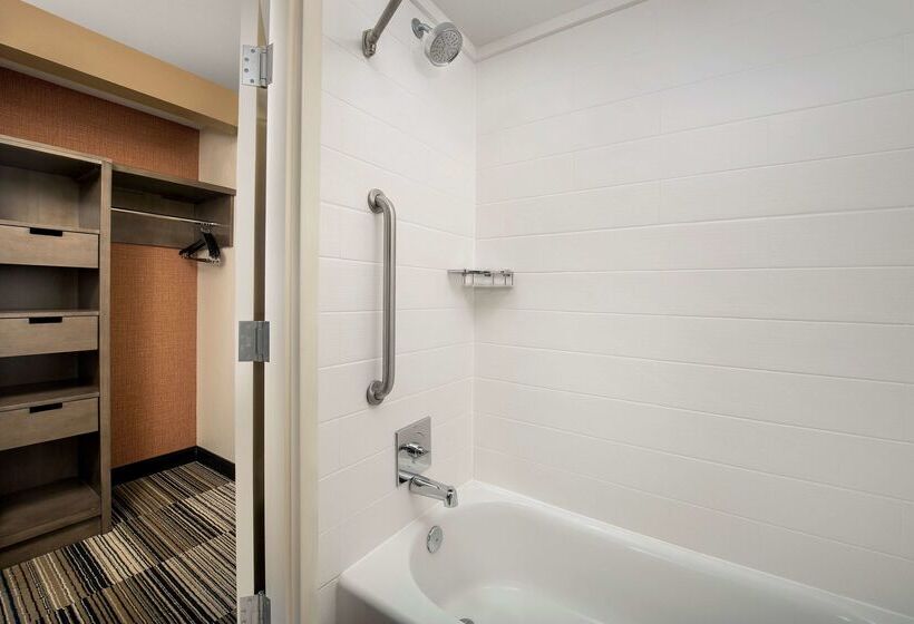 Отель Hilton Garden Inn Charlotte/mooresville