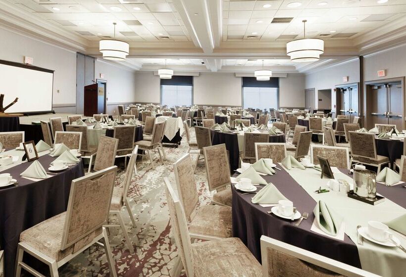 בית מלון כפרי Hilton Garden Inn Chicago North Shore / Evanston