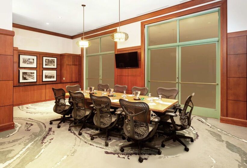 בית מלון כפרי Hilton Garden Inn Chicago North Shore / Evanston