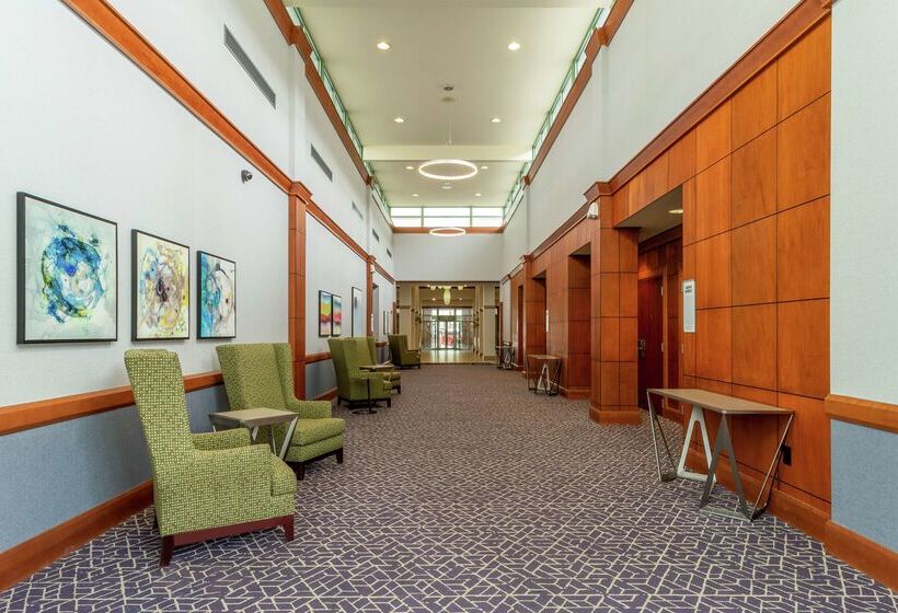 فندق Hilton Garden Inn Chicago North Shore / Evanston