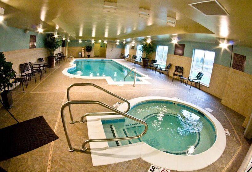 בית מלון כפרי Hilton Garden Inn Clarksville