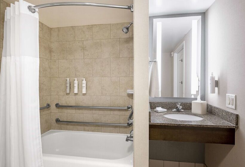 فندق Hilton Garden Inn Cleveland Downtown