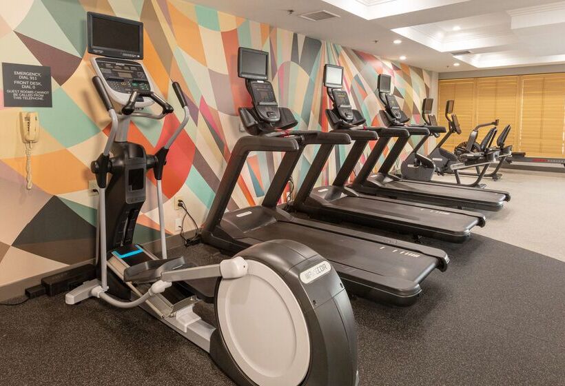 בית מלון כפרי Hilton Garden Inn Daytona Beach Airport