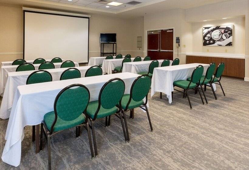 בית מלון כפרי Hilton Garden Inn Daytona Beach Airport