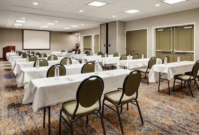 호텔 Hilton Garden Inn Dubuque Downtown