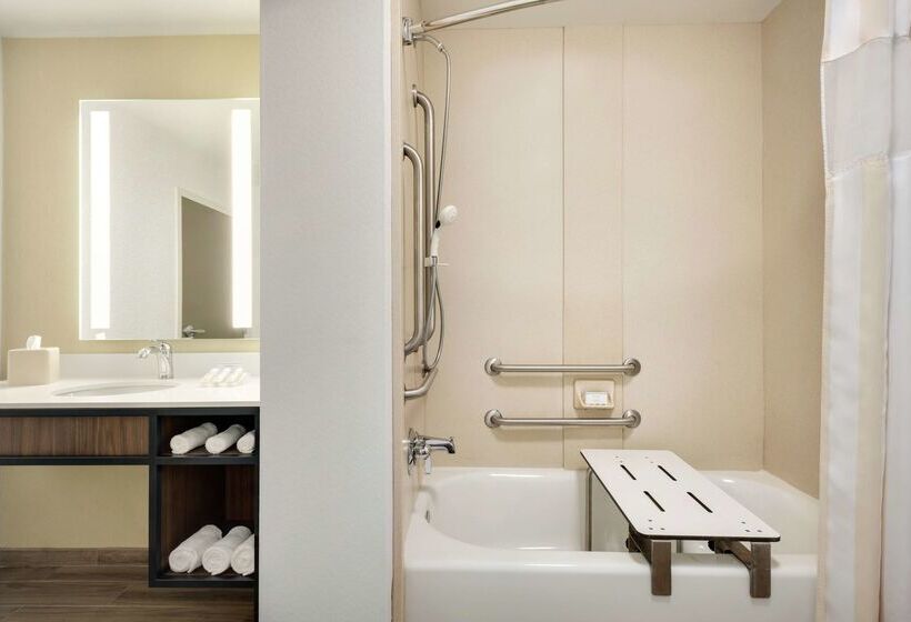 호텔 Hilton Garden Inn Dubuque Downtown