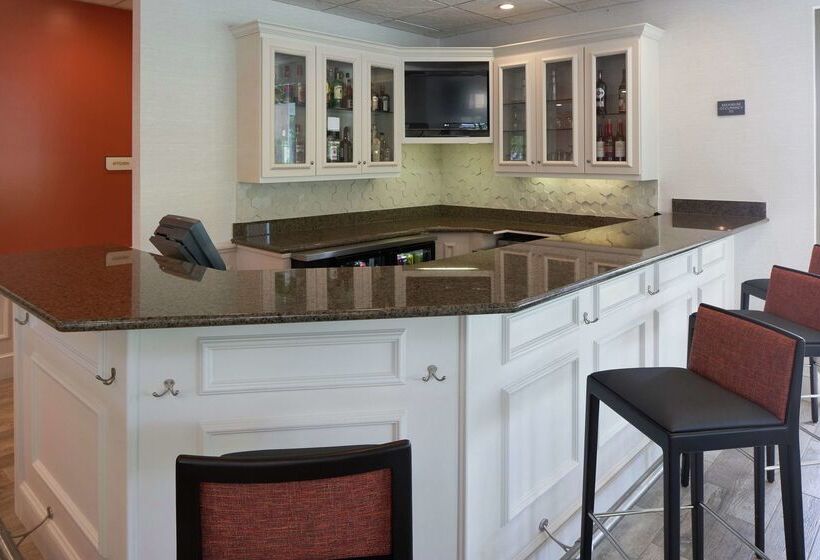 ホテル Hilton Garden Inn Evansville